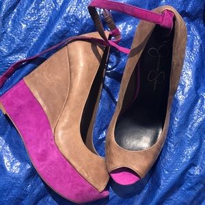 Jessica Simpson platforms